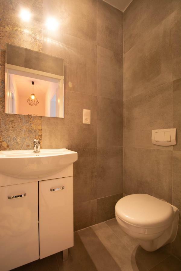 Lawendowy Zaulek Apartment Debina  ภายนอก รูปภาพ