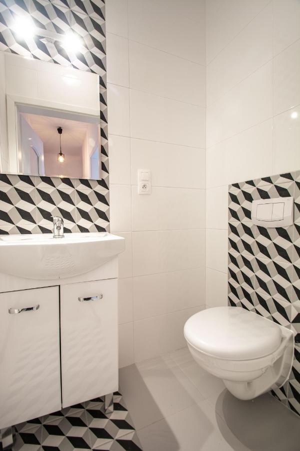 Lawendowy Zaulek Apartment Debina  ภายนอก รูปภาพ