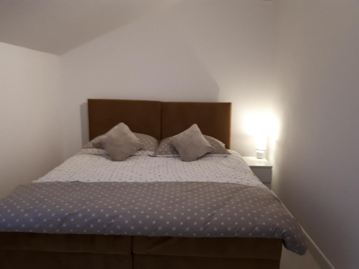 Lawendowy Zaulek Apartment Debina  ภายนอก รูปภาพ